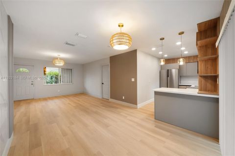 2350 NW 56th St Miami FL 33142