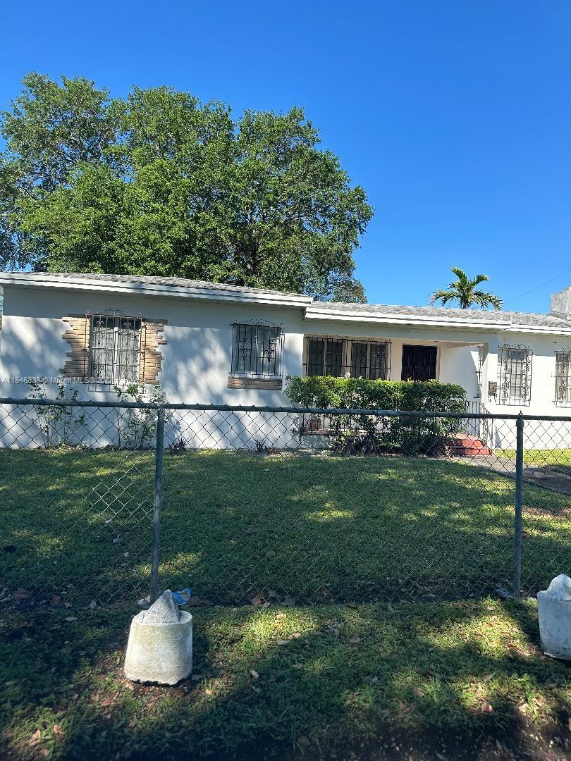 Rental Property at 6500 Ne 1st Pl Pl, Miami, Broward County, Florida -  - $750,000 MO.