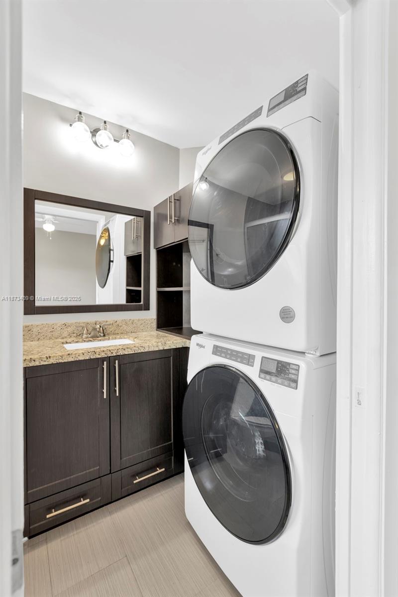 CELEBRATION POINT CONDO - Residential