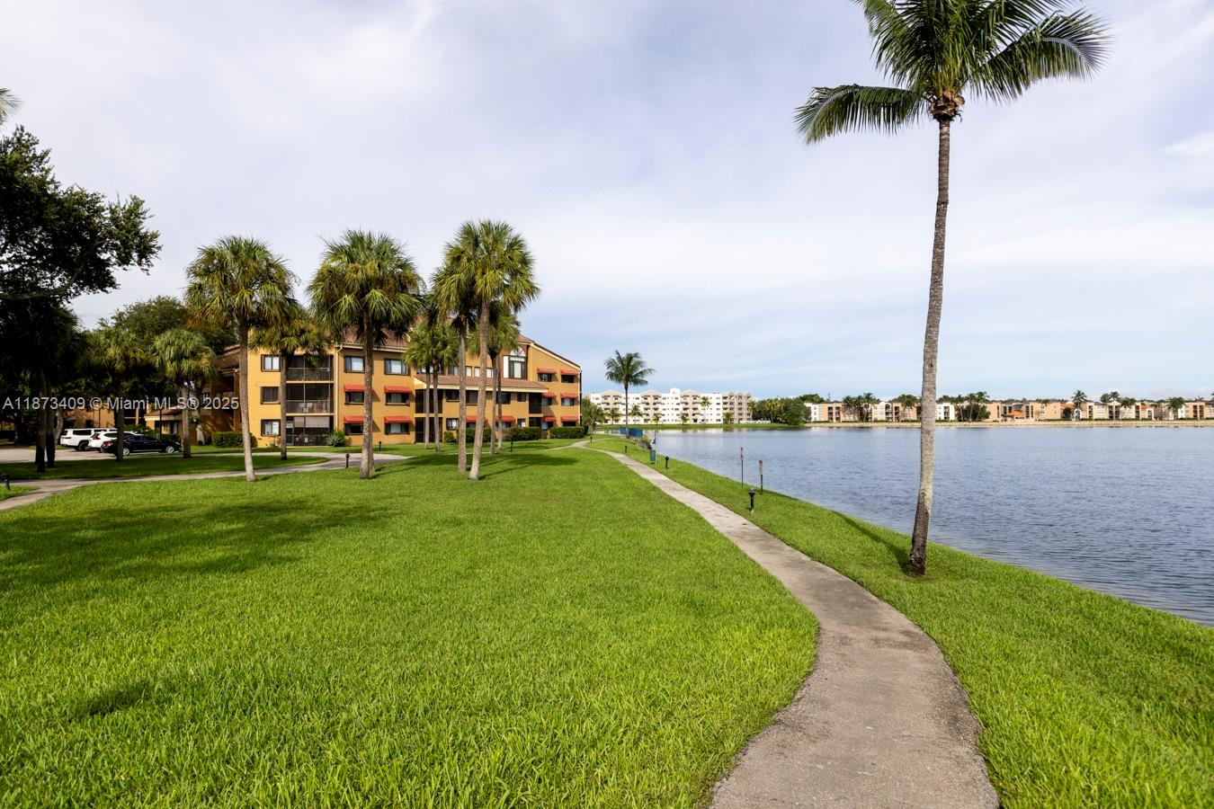 CELEBRATION POINT CONDO - Residential