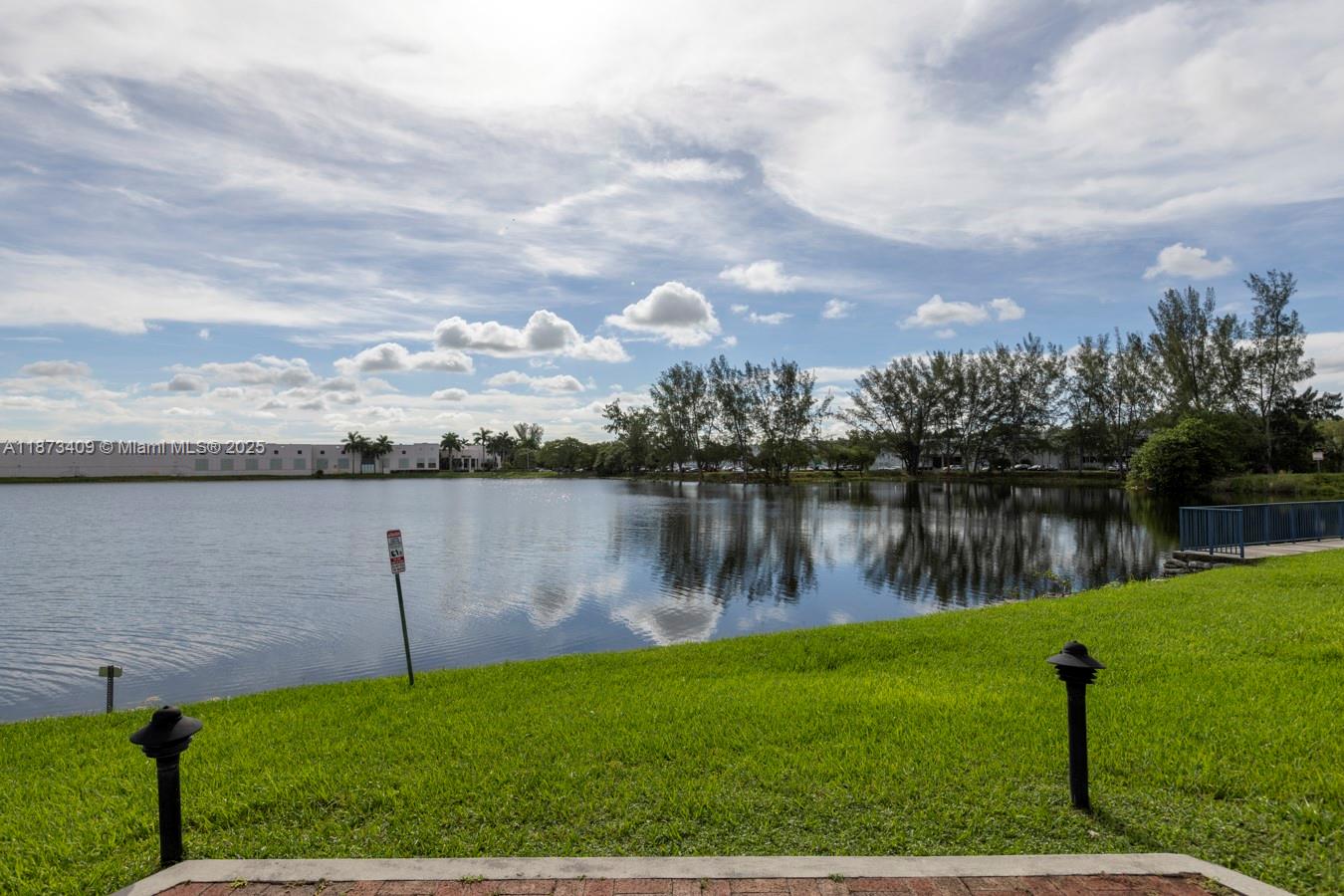 CELEBRATION POINT CONDO - Residential