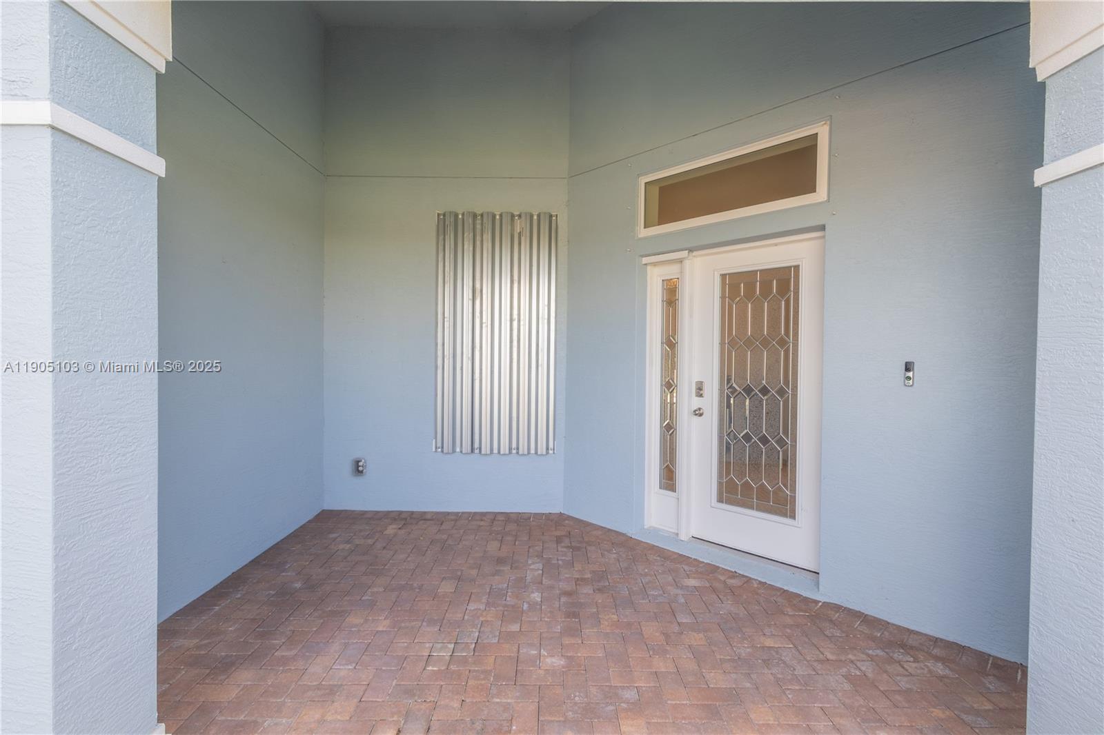 2547 Saint Lucia Cir