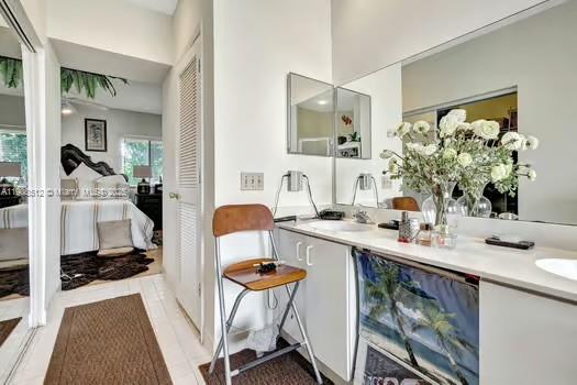 CALIFORNIA COURTS CONDO - Residential