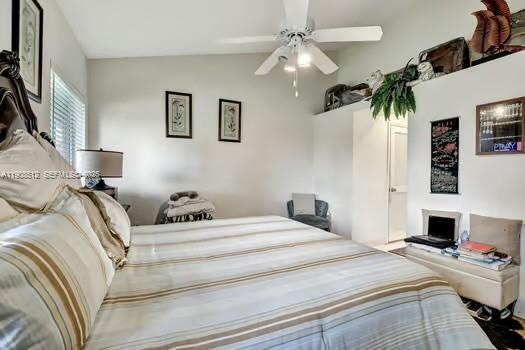 CALIFORNIA COURTS CONDO - Residential