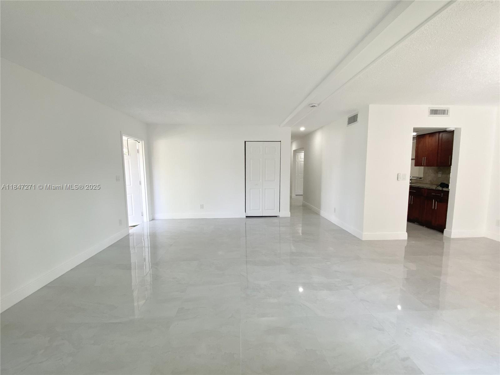 7805 NW 67th Ave