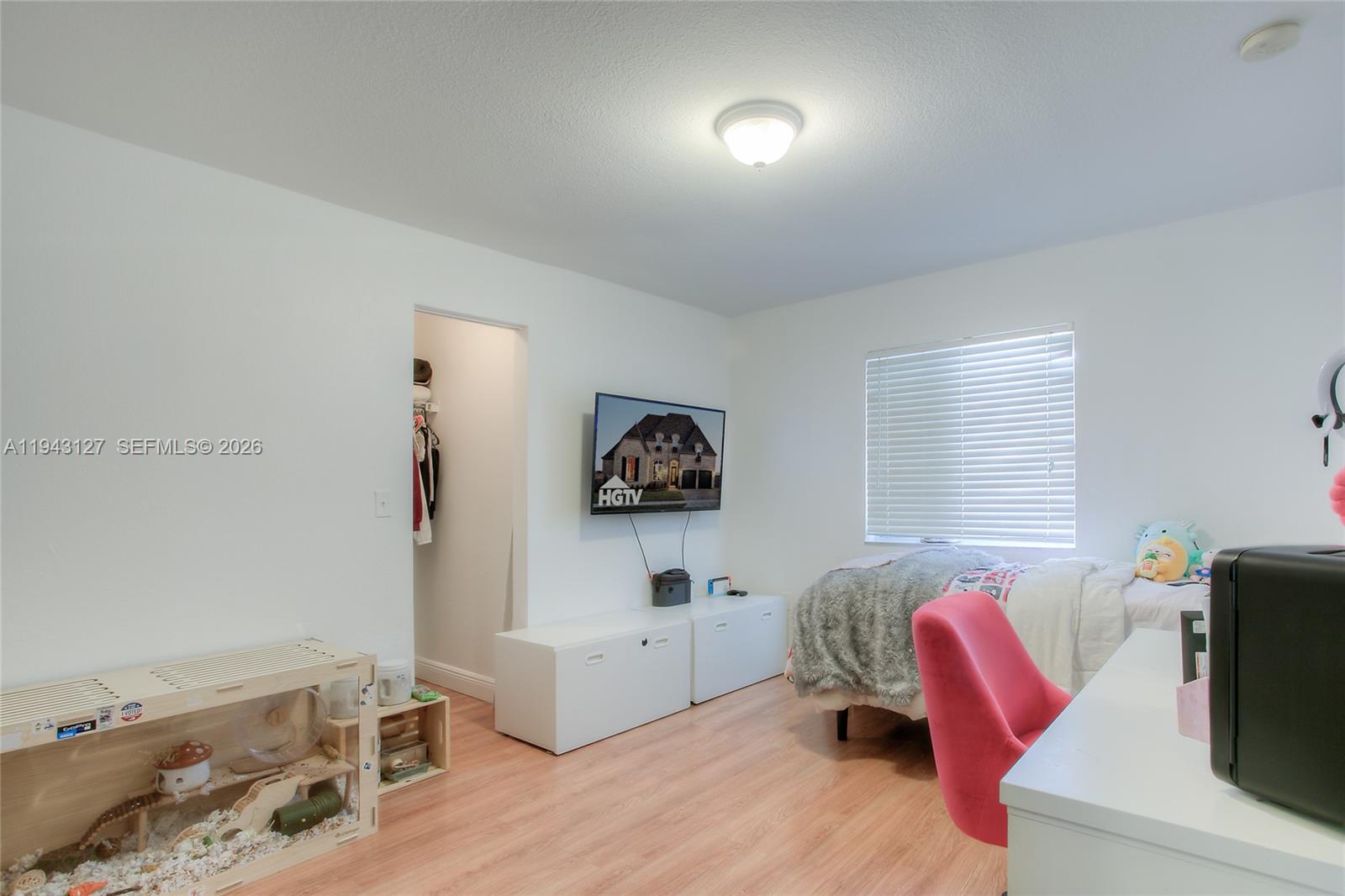 CHRISTOPHER GARDENS - Residential