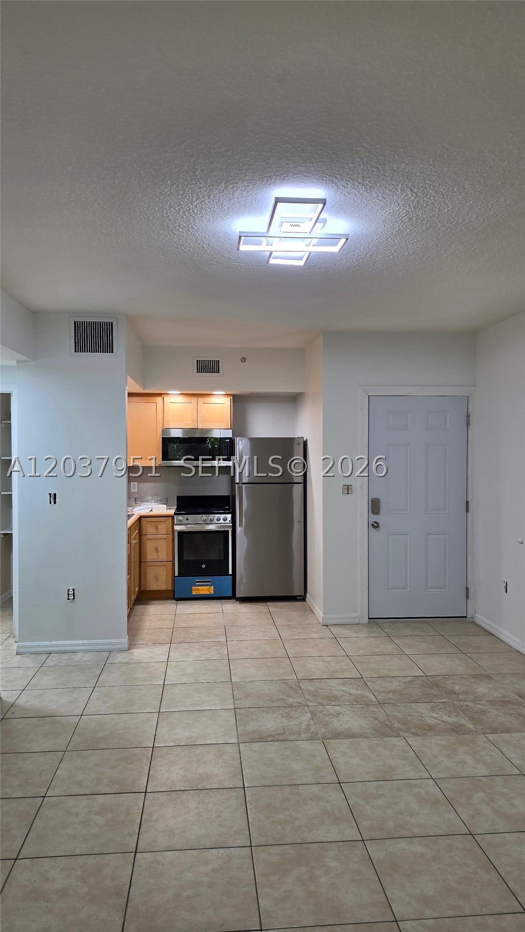 2630 SW 28th St 14