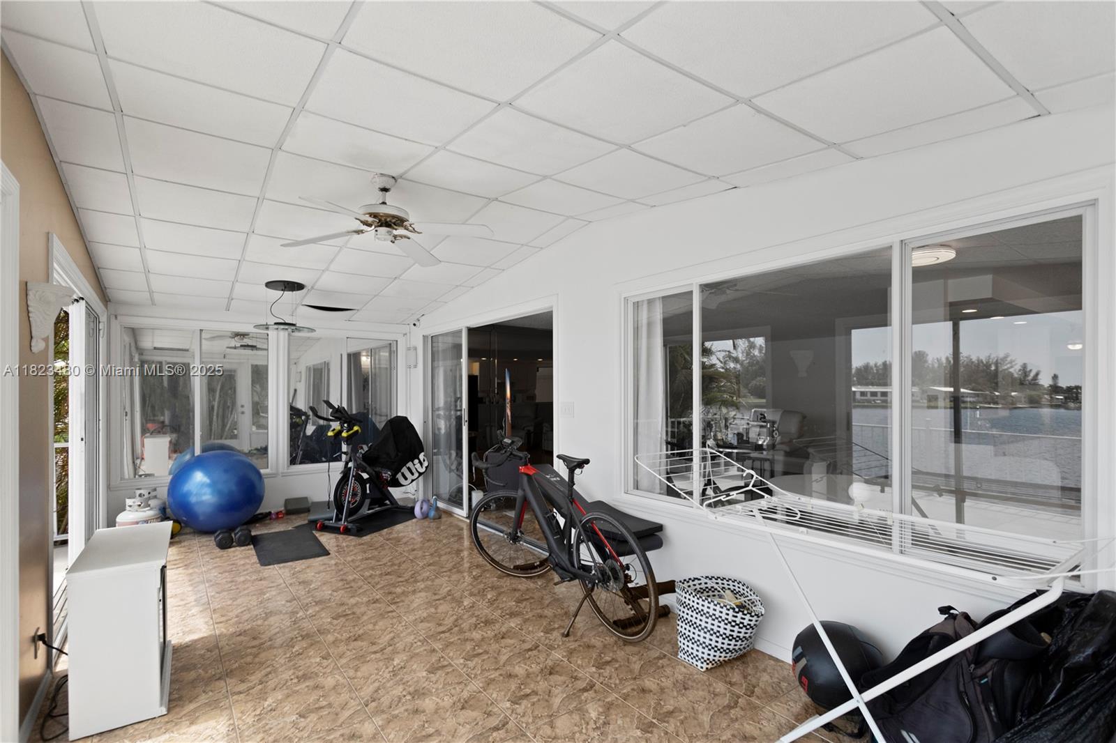 RAVENSWOOD ESTATES & MARI - Residential Lease