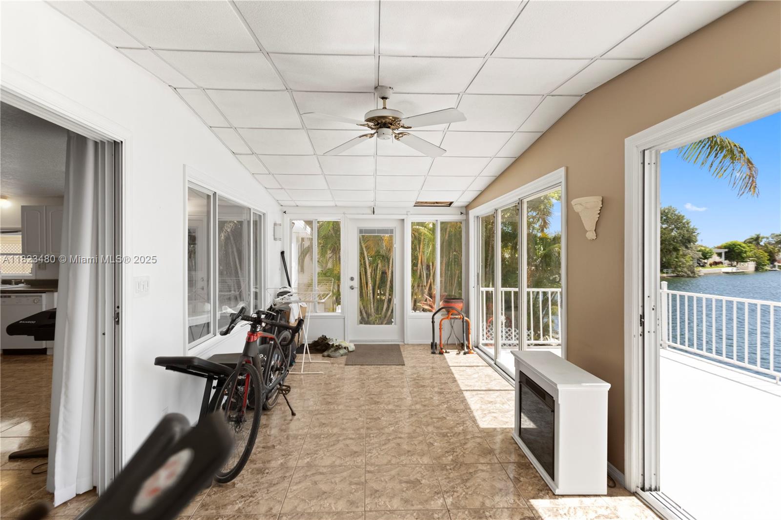 RAVENSWOOD ESTATES & MARI - Residential Lease