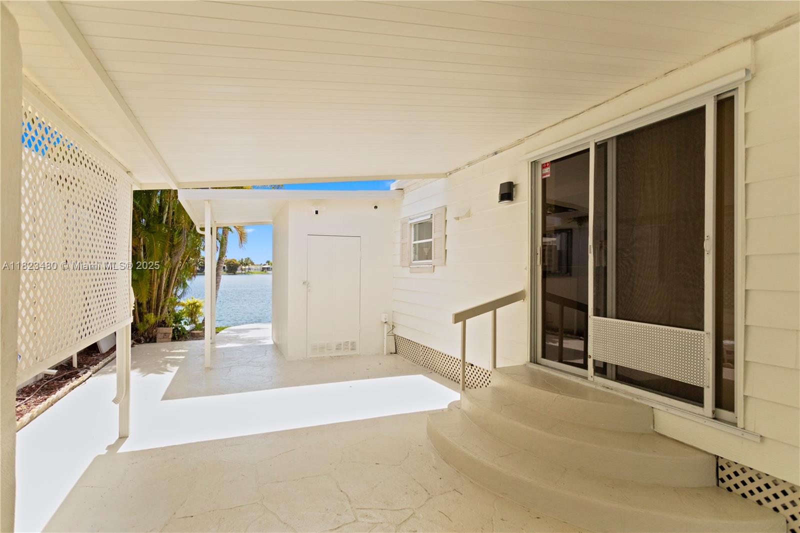 RAVENSWOOD ESTATES & MARI - Residential Lease