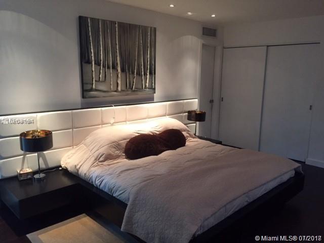 SHADYWOOD VILLAS - Residential