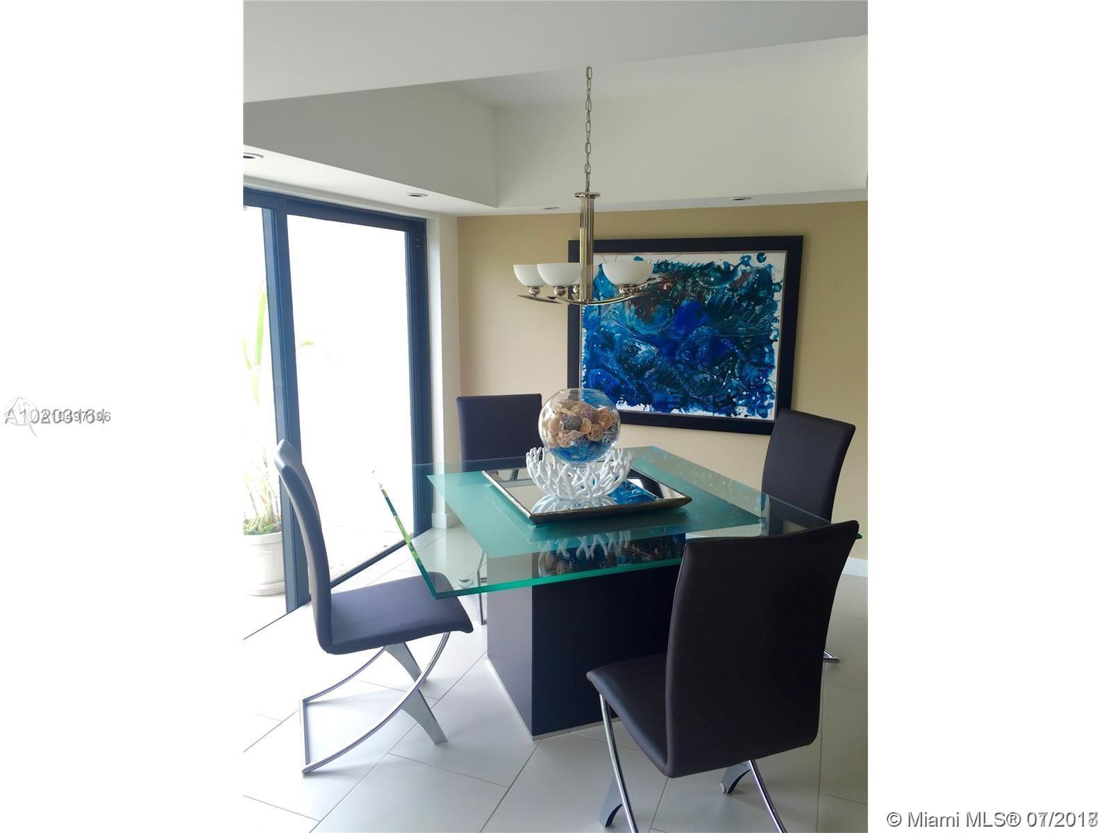 SHADYWOOD VILLAS - Residential