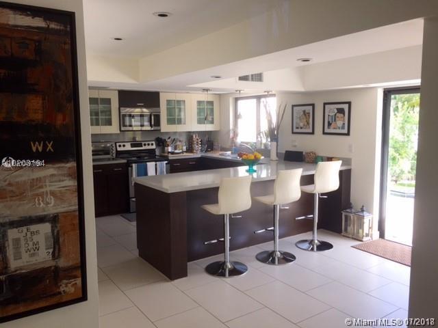 SHADYWOOD VILLAS - Residential