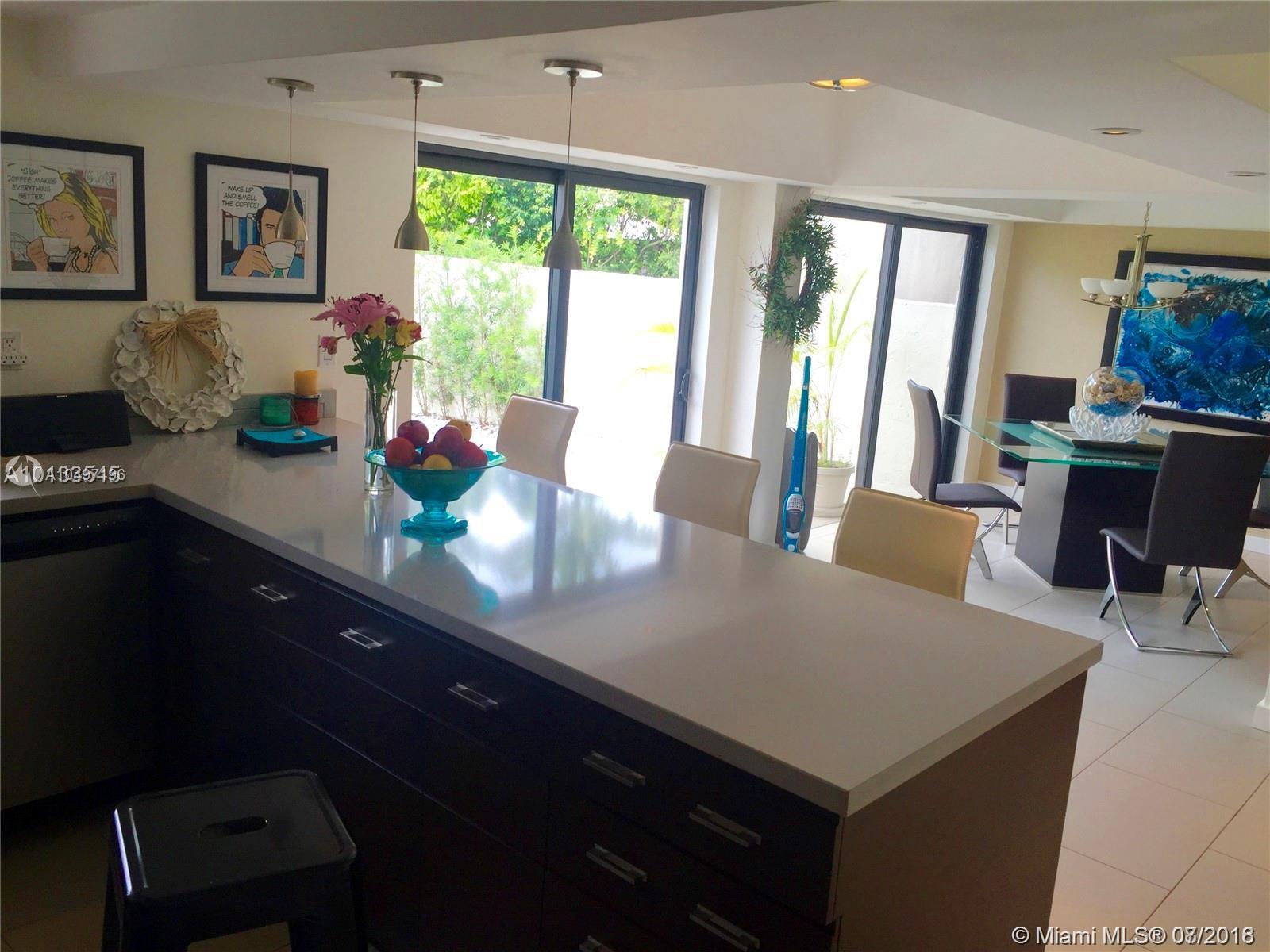 SHADYWOOD VILLAS - Residential