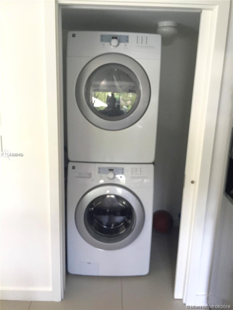 SHADYWOOD VILLAS - Residential