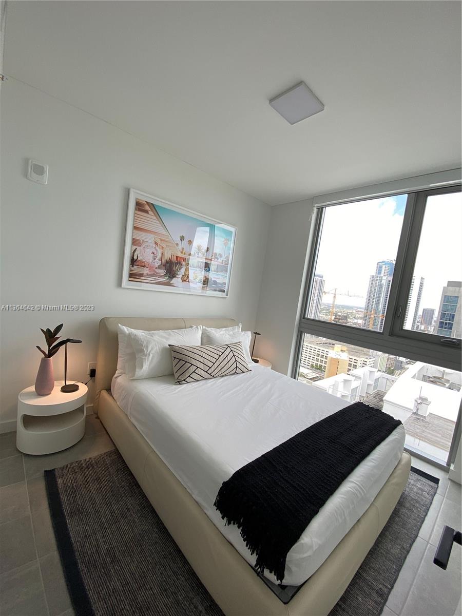 227 NE 2ND STREET CONDO - Residential Lease