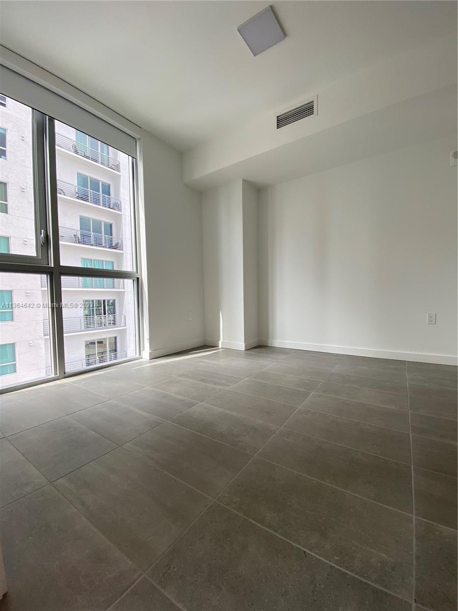 227 NE 2ND STREET CONDO - Residential Lease