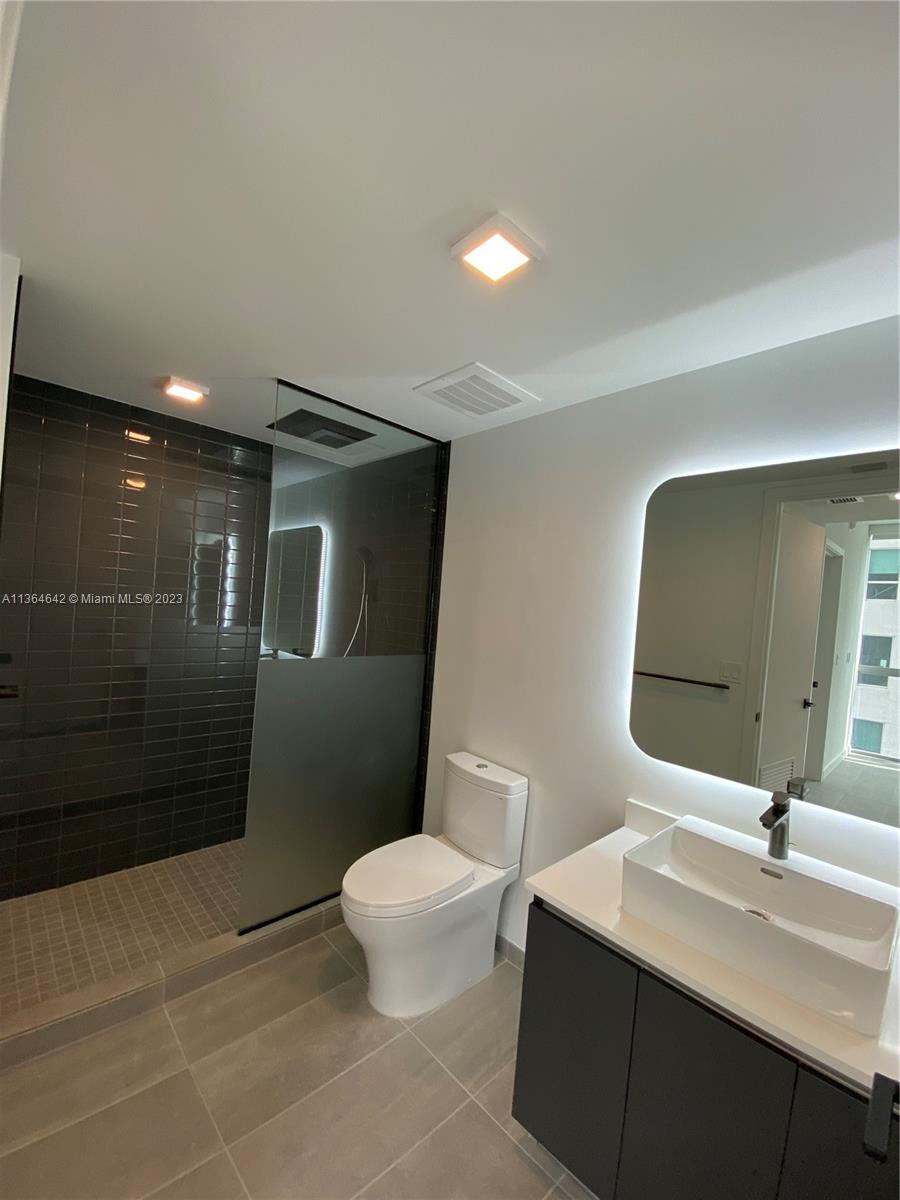 227 NE 2ND STREET CONDO - Residential Lease