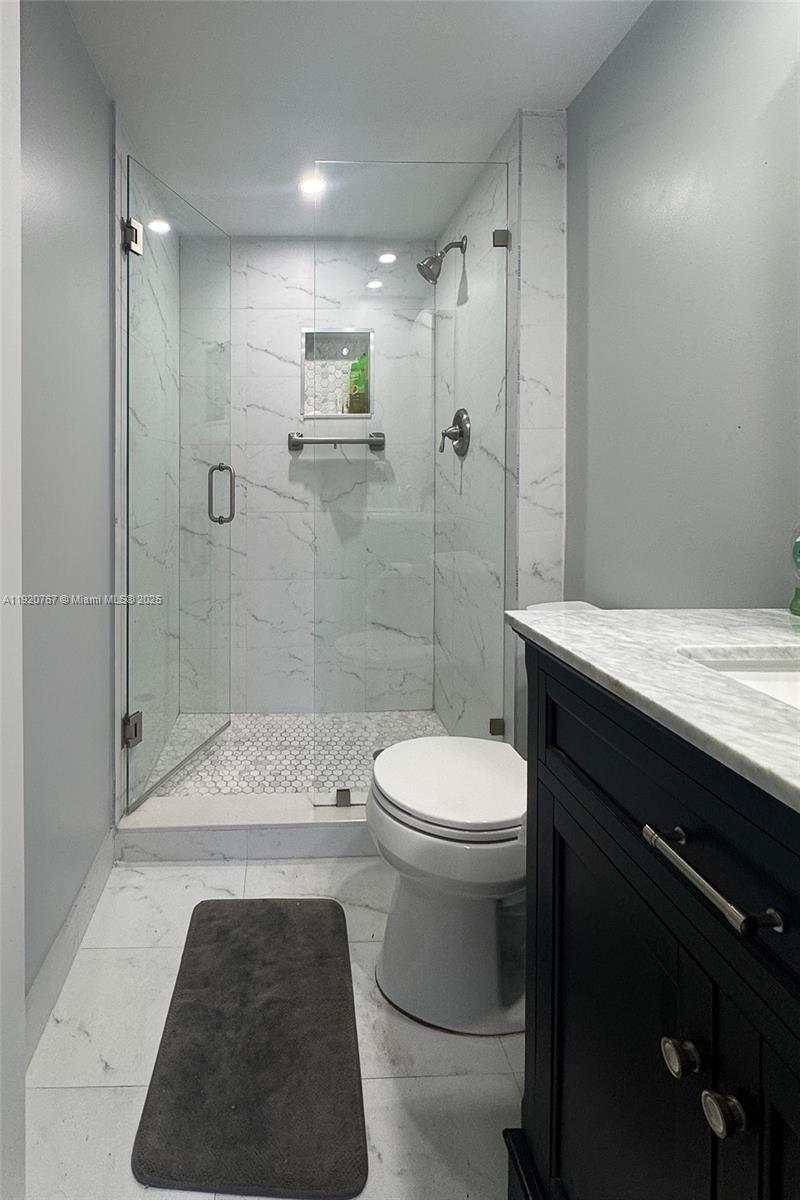 PARADISE VILLAS CONDO - Residential