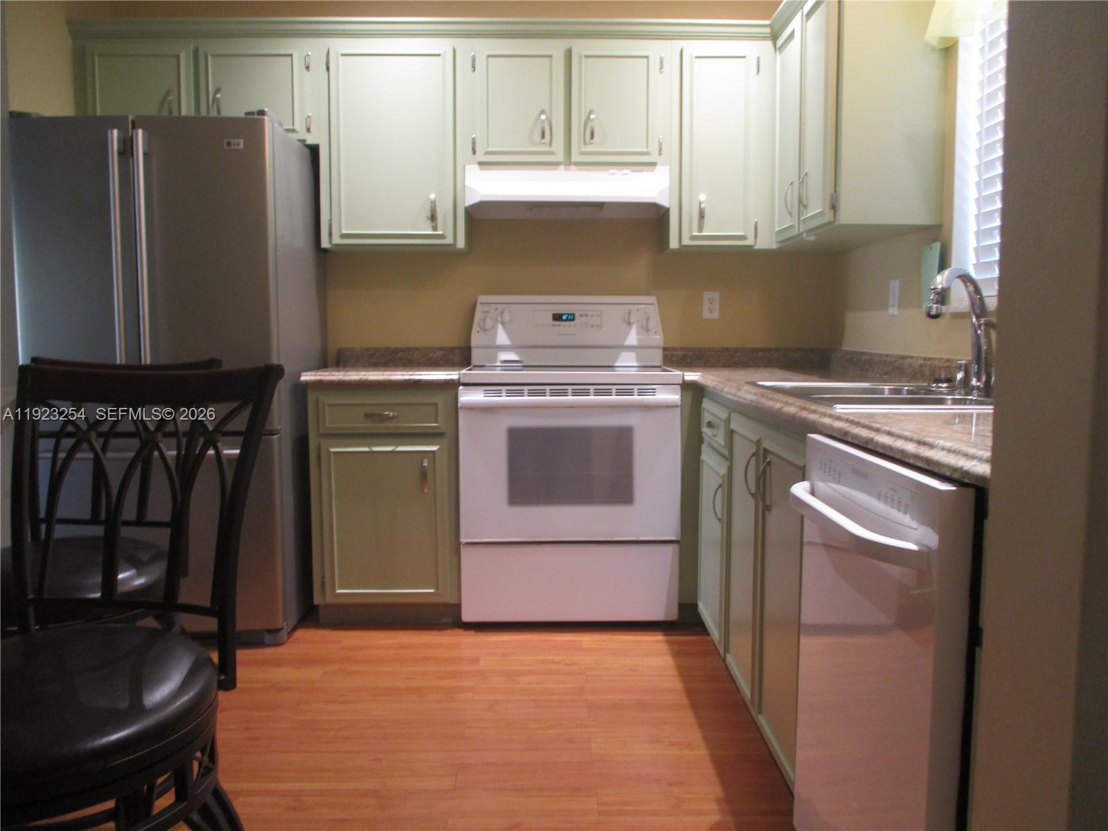 6531 SE Federal Hwy Q107