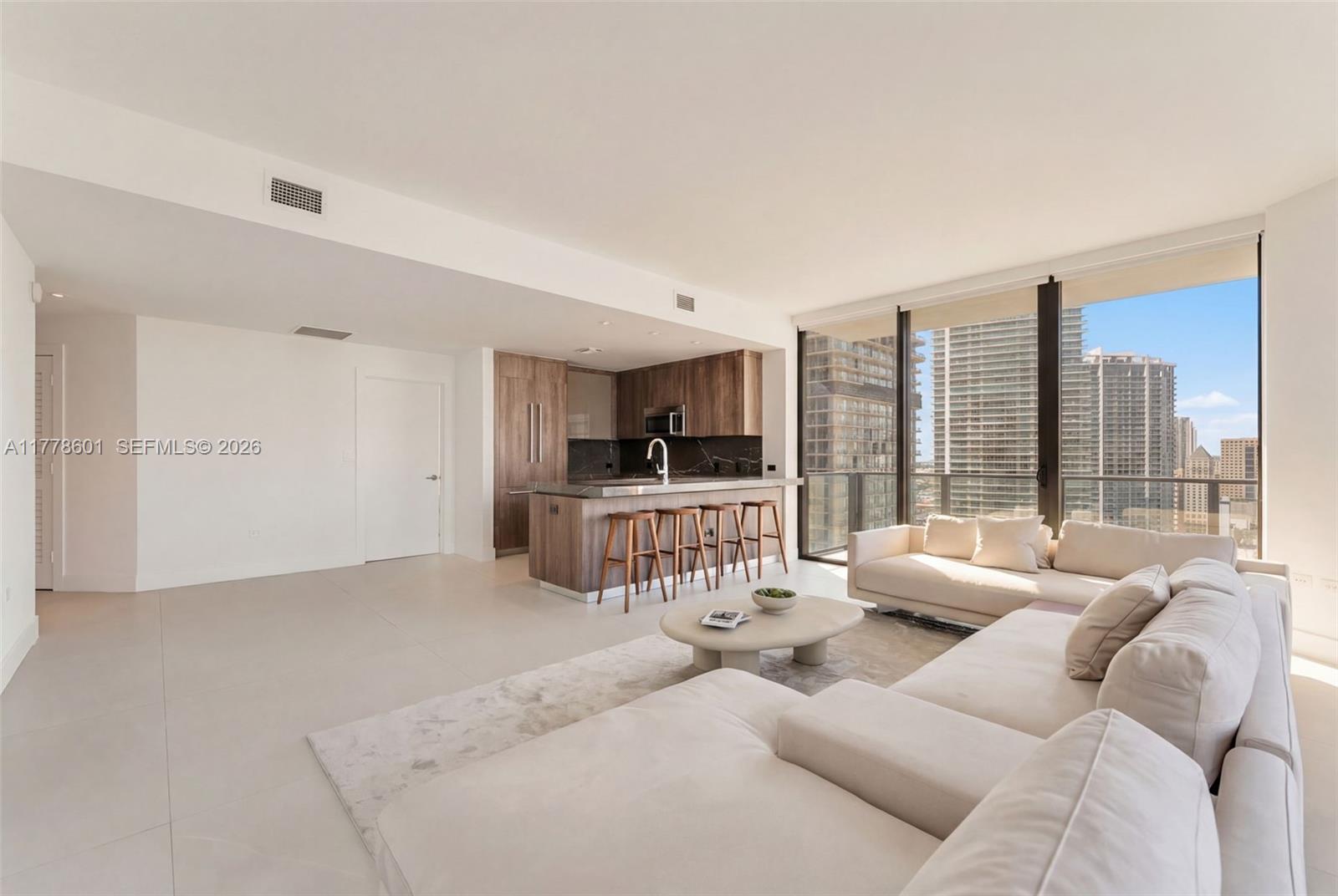 RISE CONDO - Residential