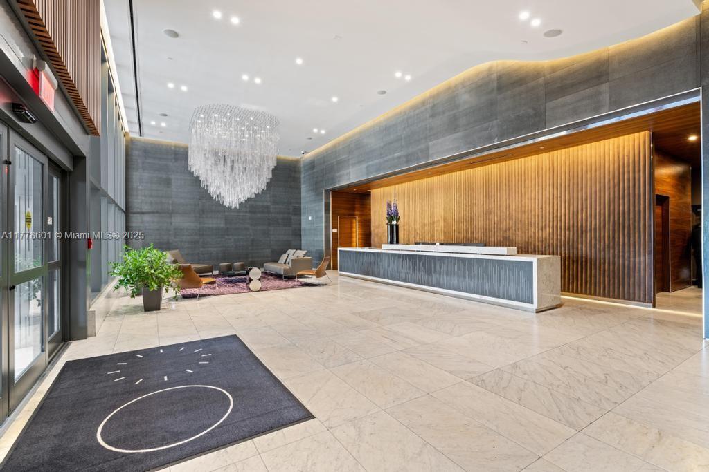 RISE CONDO - Residential