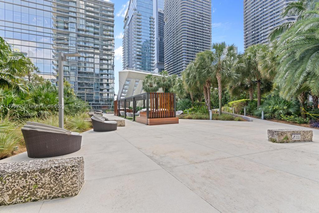 RISE CONDO - Residential