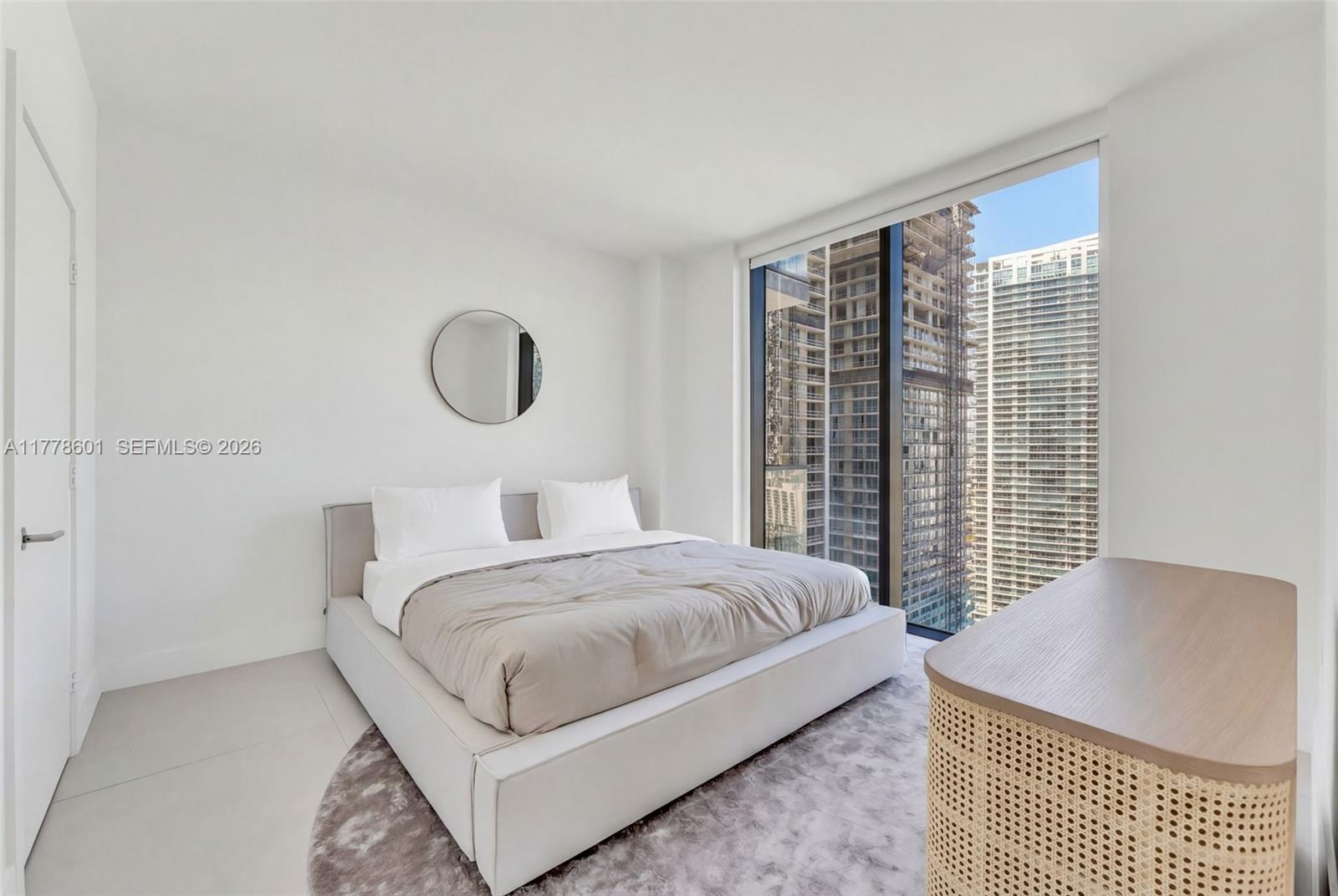 RISE CONDO - Residential