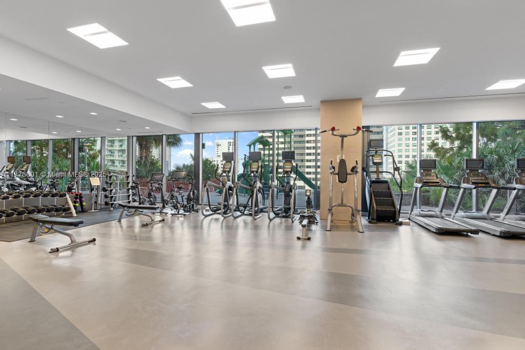 RISE CONDO - Residential