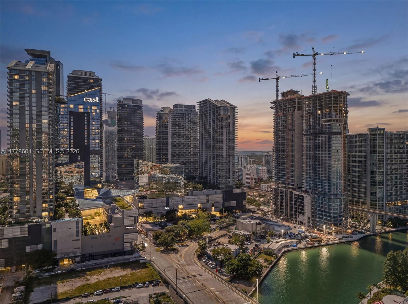 RISE CONDO - Residential