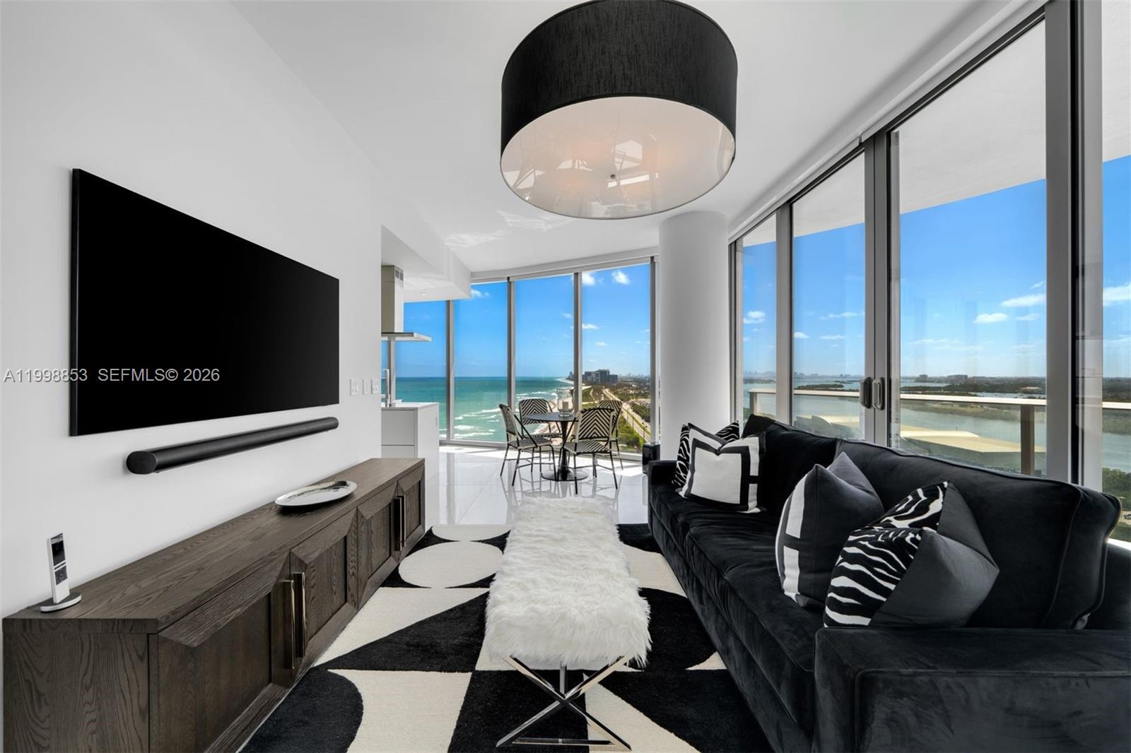 Ritz Carlton - Residential