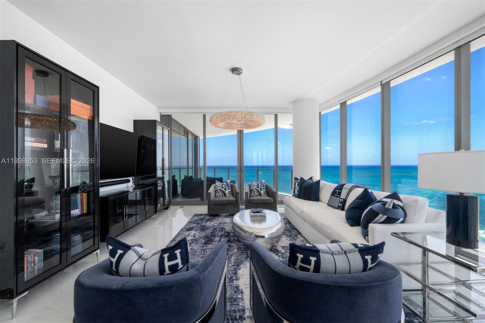 15701 Collins Ave 2005