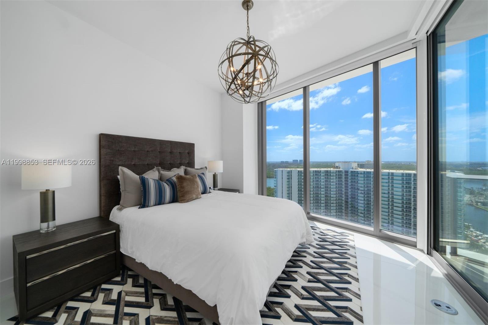 Ritz Carlton - Residential