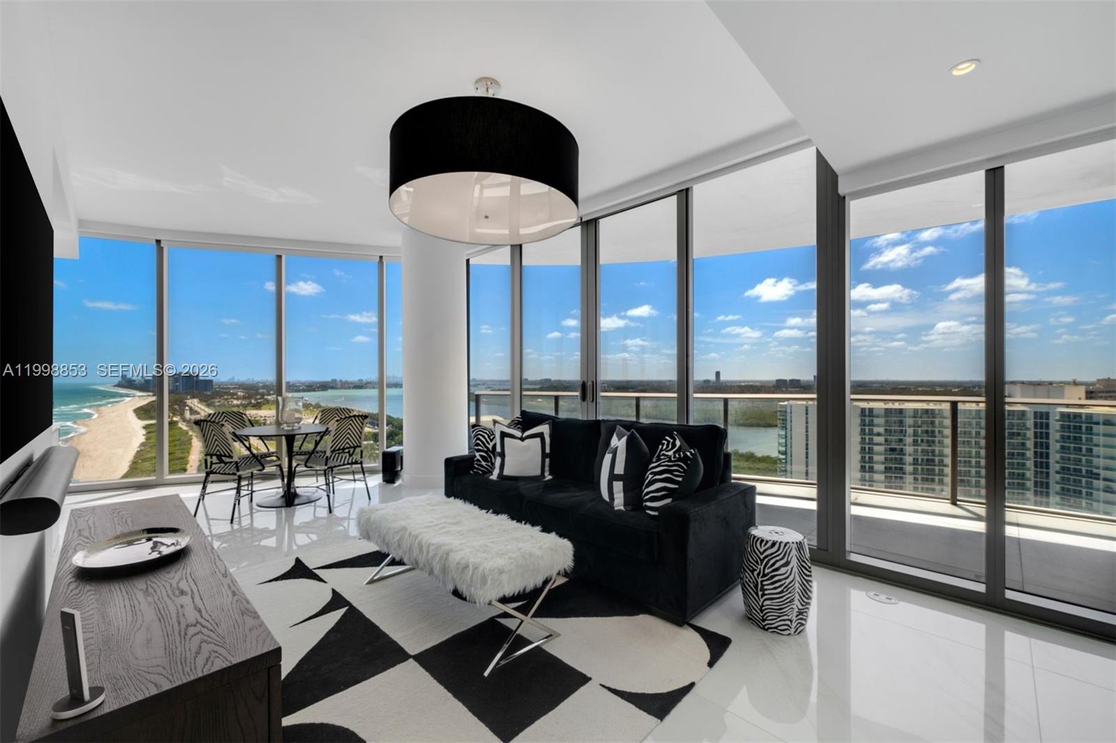 Ritz Carlton - Residential