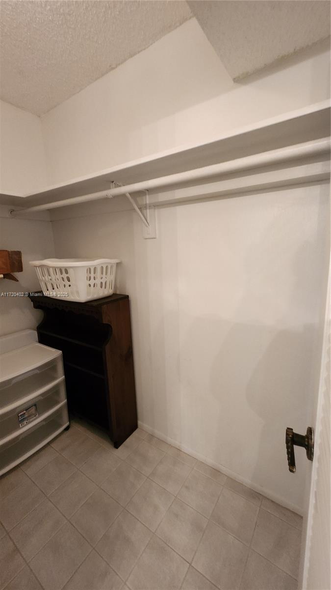 9500 OCEANS CONDO - Residential