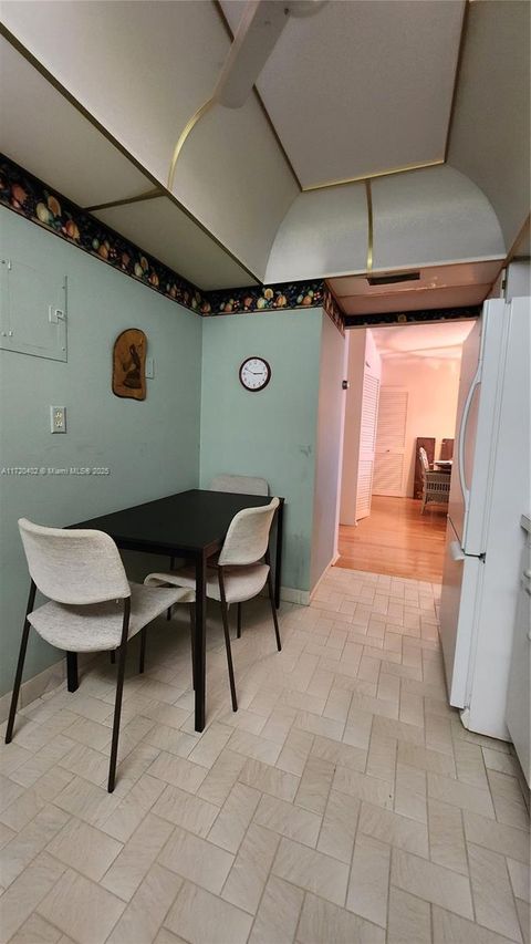 9511 Collins Ave 606 Surfside FL 33154
