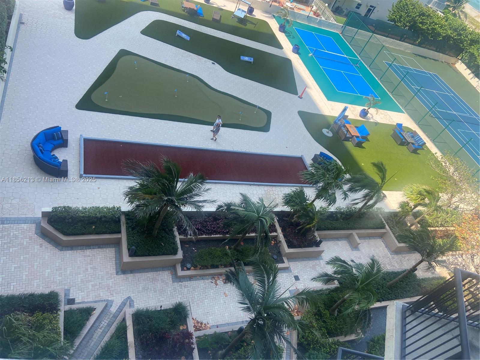 HAMPTON BEACH CLUB CONDO - Residential Lease