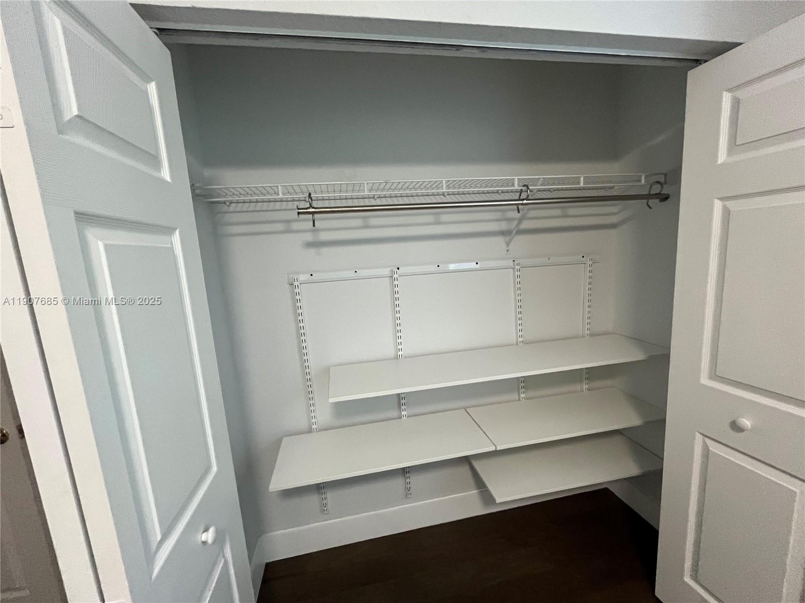 RIVIERA ISLES IV - Residential Lease