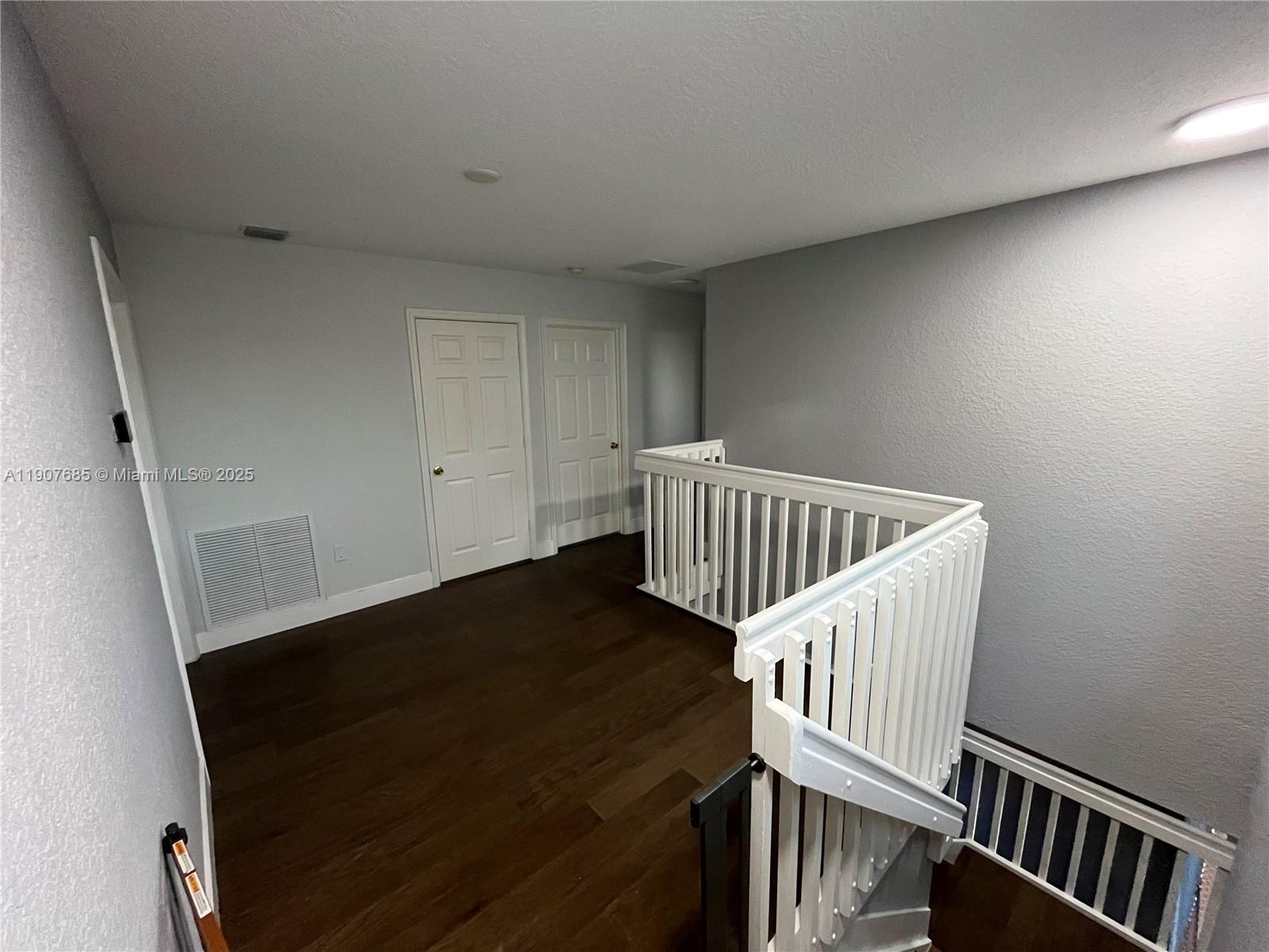 RIVIERA ISLES IV - Residential Lease