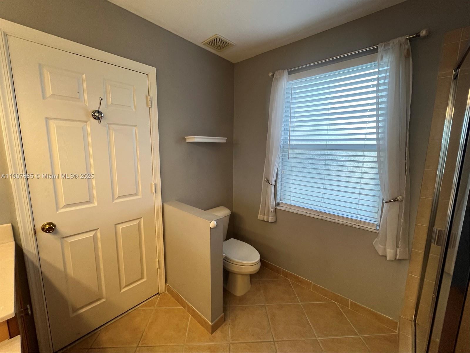 RIVIERA ISLES IV - Residential Lease