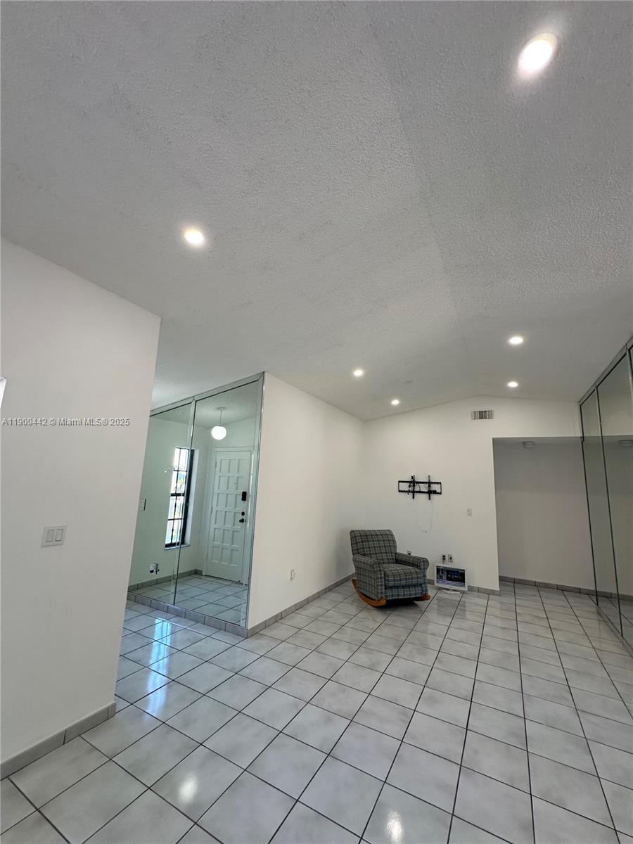 GOLDEN EAGLE ESTATES SEC - Residential Lease