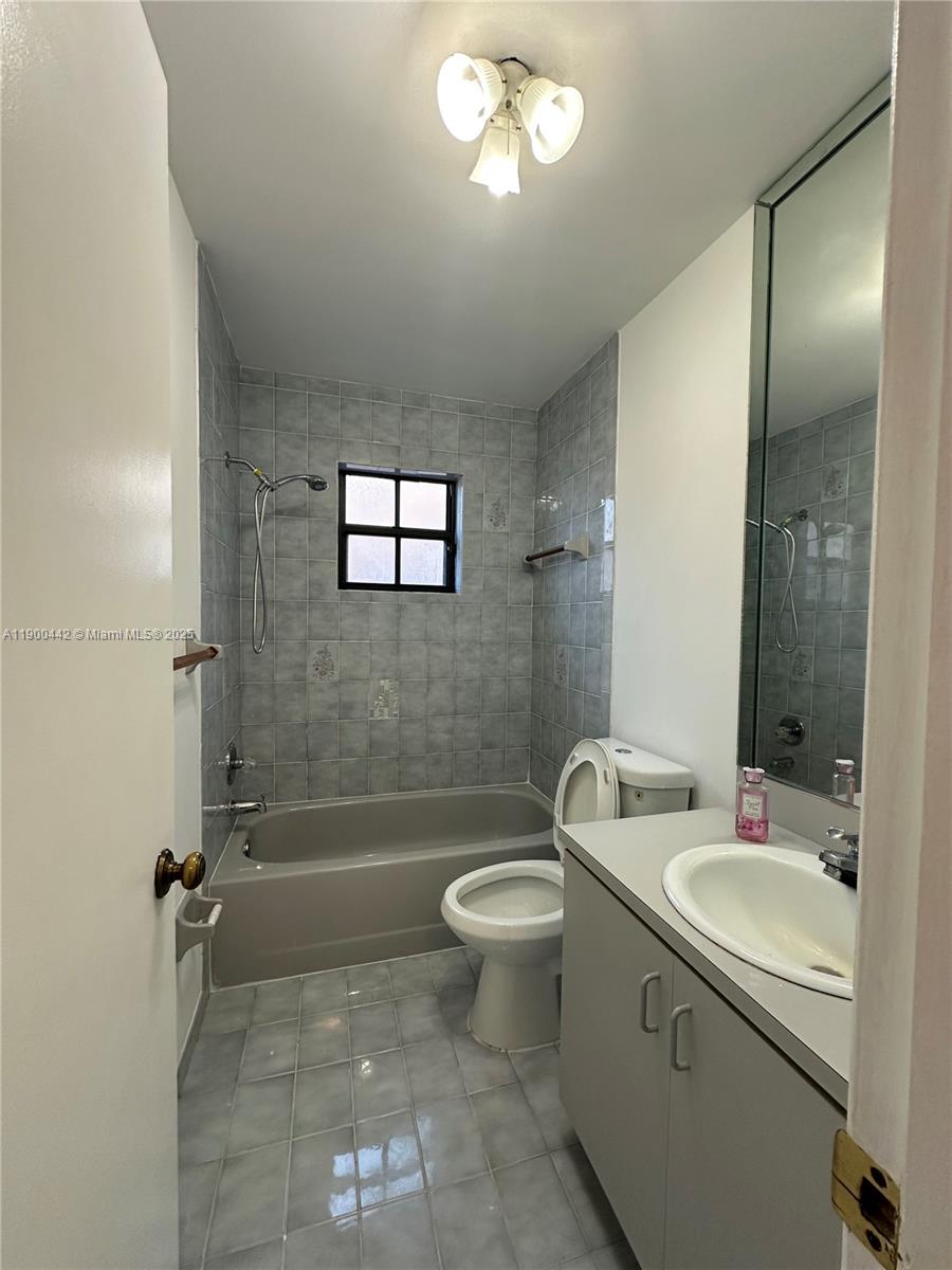 GOLDEN EAGLE ESTATES SEC - Residential Lease