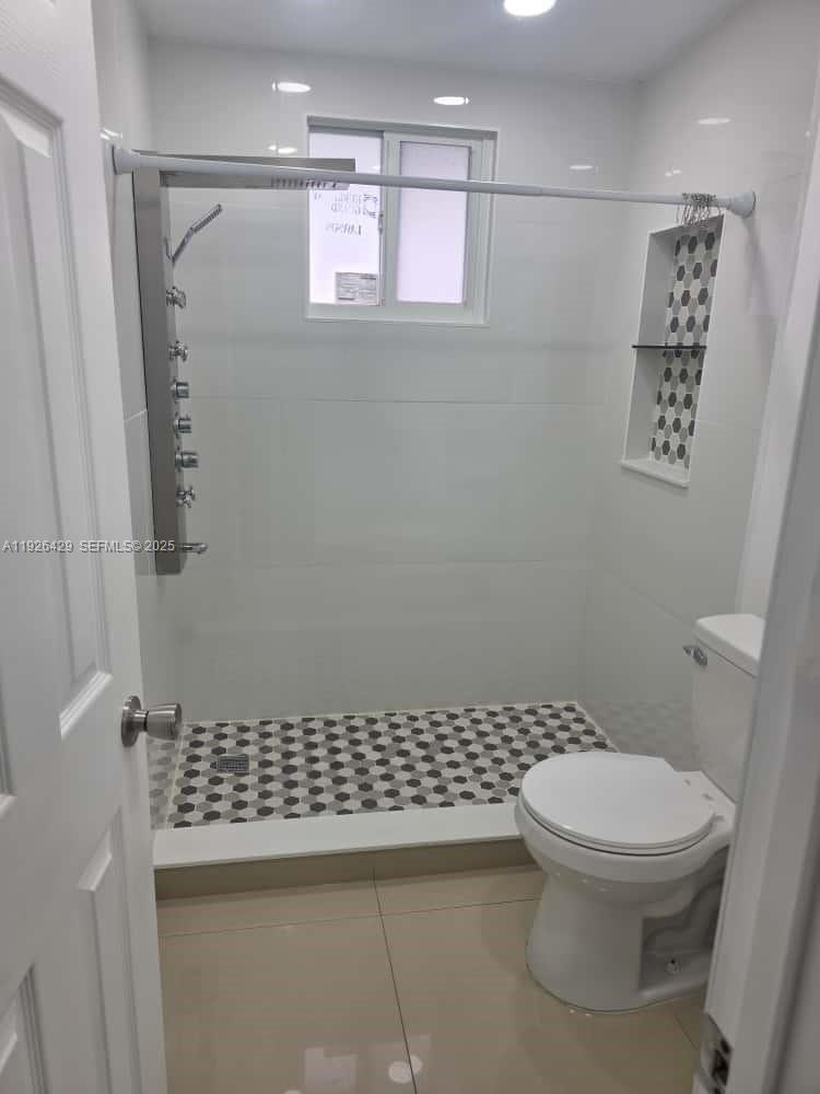 MIAMI GARDENS ESTATES SEC - Residential Lease