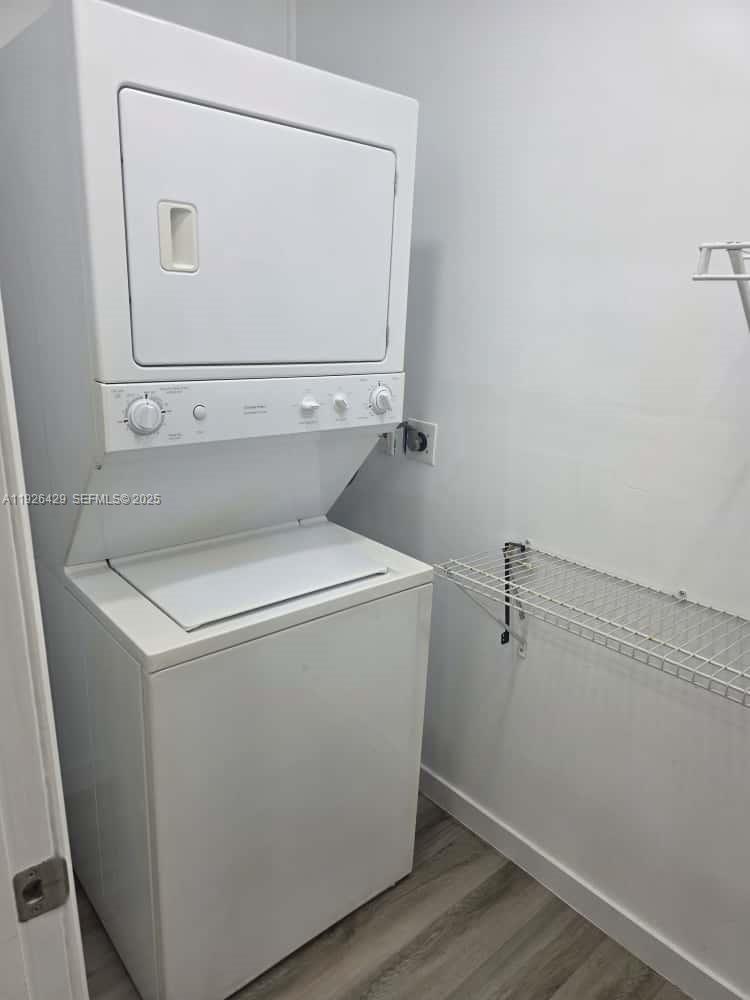 MIAMI GARDENS ESTATES SEC - Residential Lease