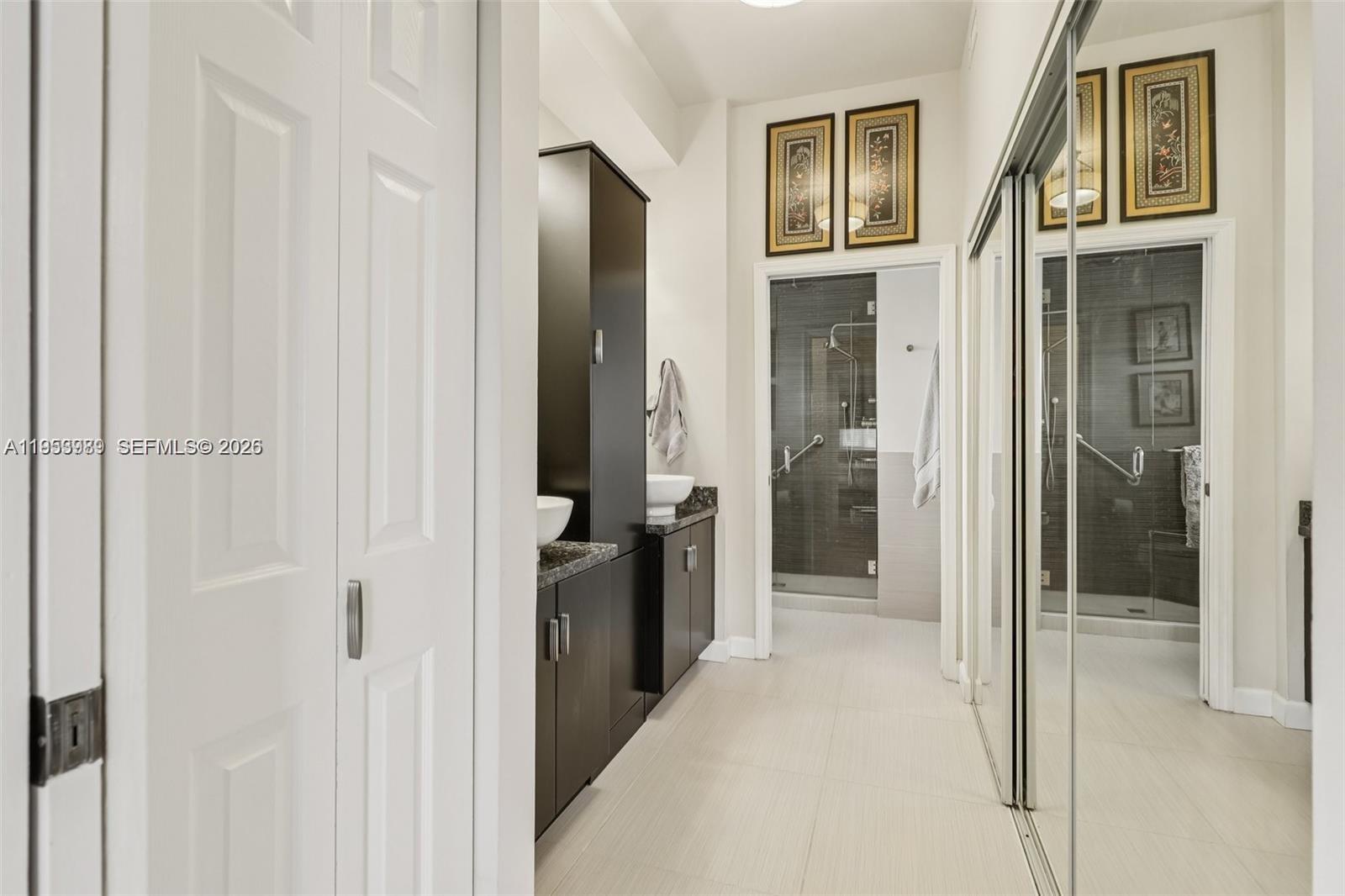 GRANVILLE CONDOMINIUM E - Residential