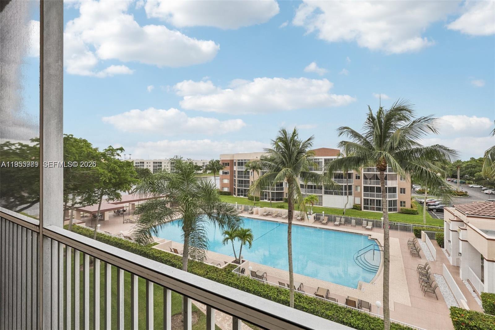 GRANVILLE CONDOMINIUM E - Residential