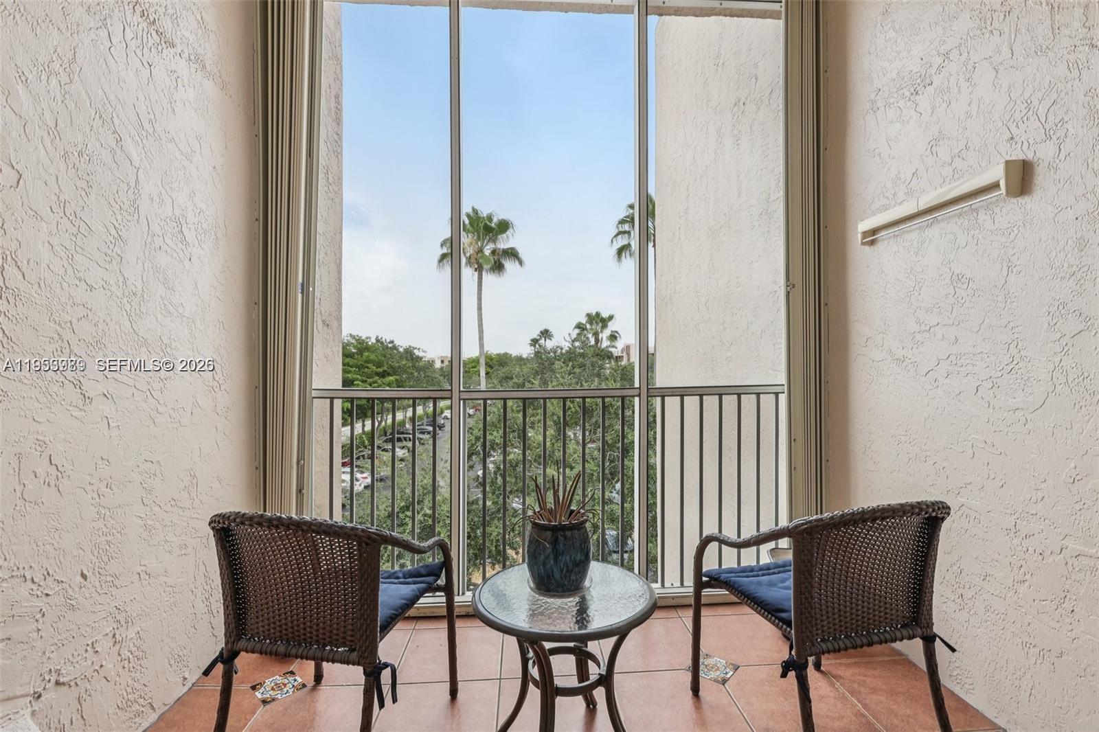 GRANVILLE CONDOMINIUM E - Residential