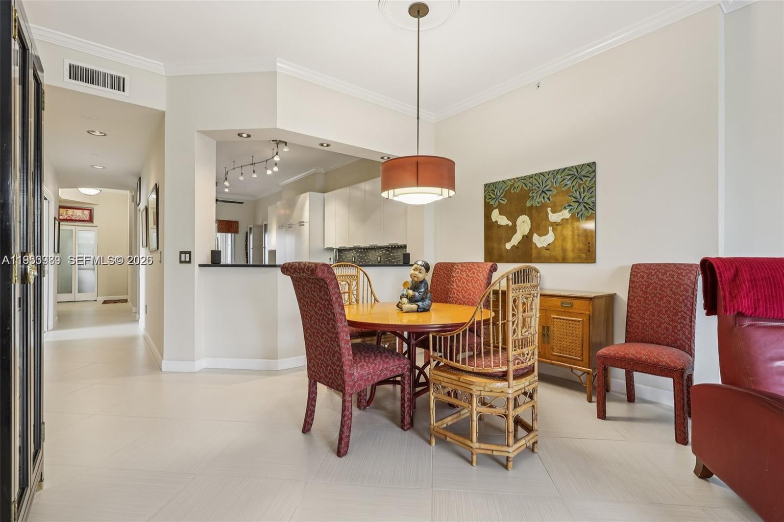 GRANVILLE CONDOMINIUM E - Residential