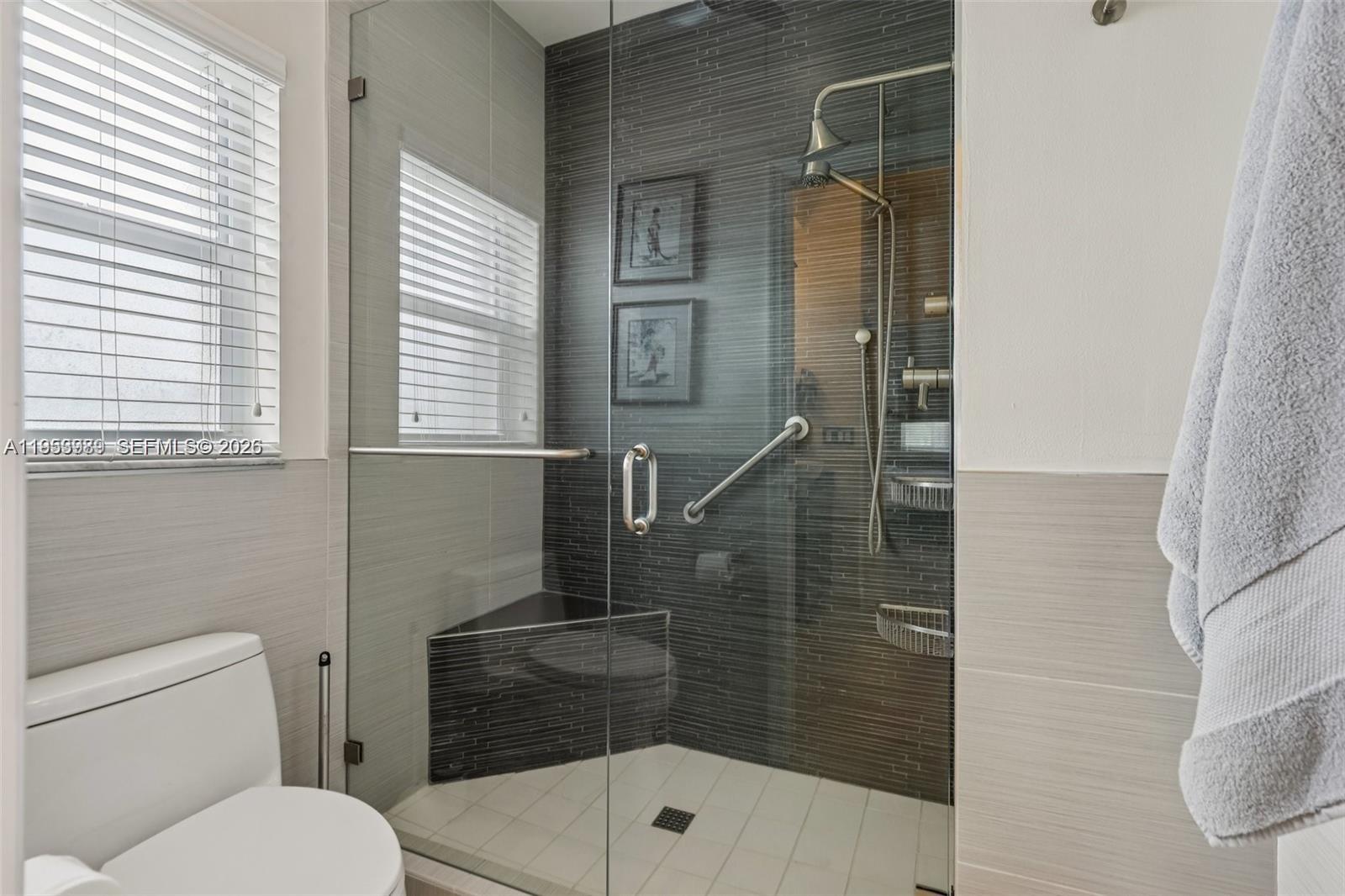 GRANVILLE CONDOMINIUM E - Residential