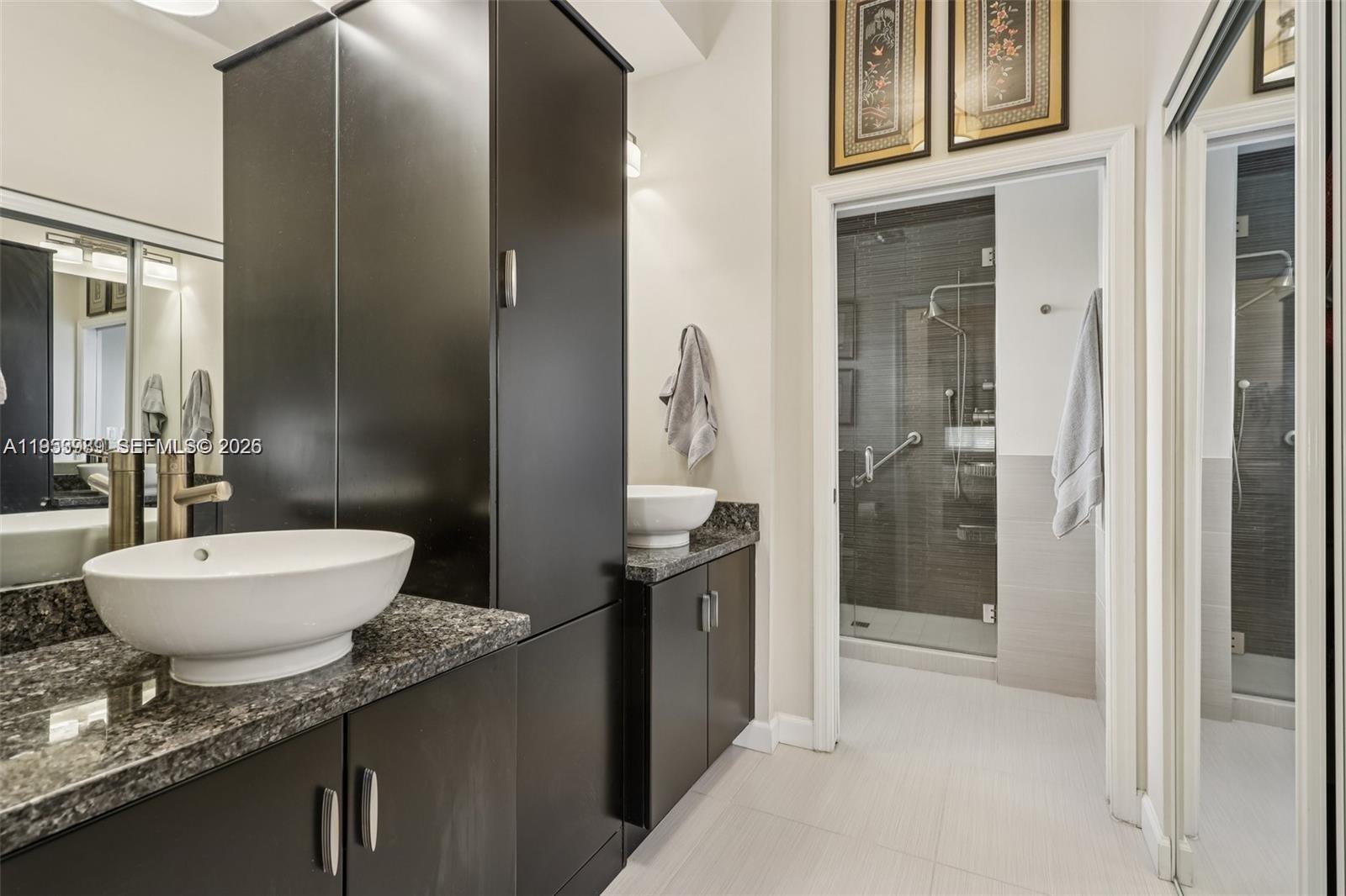 GRANVILLE CONDOMINIUM E - Residential